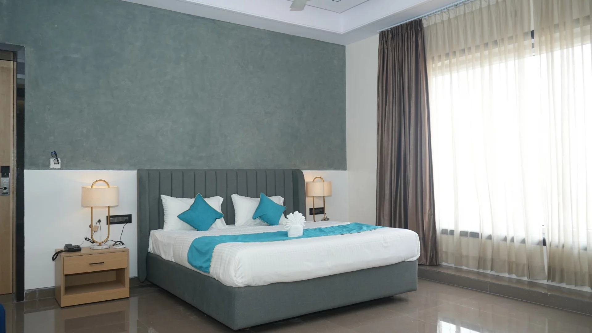 SSS Fortune Suites & Conventions